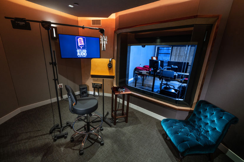 Outloud audio voice over studio